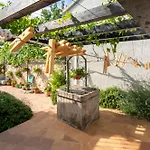 Villa Bozini Dvori- Villa With Pool, Sauna , Jacuzzi And Multifunkcional Sport Court *