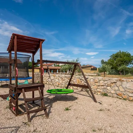 Bozini Dvori- With Pool, Sauna , Jacuzzi And Multifunkcional Sport Court *