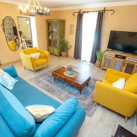 Bozini Dvori- With Pool, Sauna , Jacuzzi And Multifunkcional Sport Court