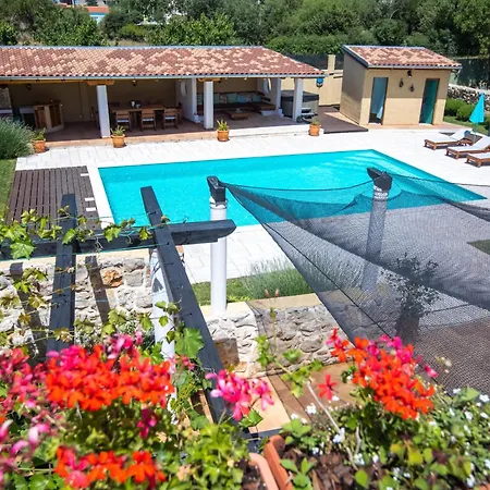Bozini Dvori- With Pool, Sauna , Jacuzzi And Tennis Court Villa *