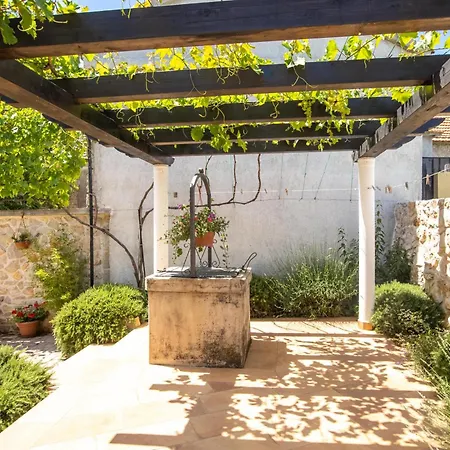 Bozini Dvori- With Pool, Sauna , Jacuzzi And Tennis Court * Biograd Na Moru