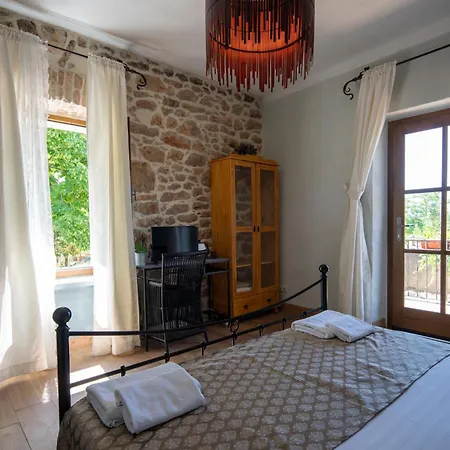 Villa Bozini Dvori- With Pool, Sauna , Jacuzzi And Tennis Court *