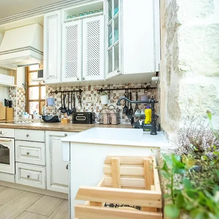 Villa Bozini Dvori- With Pool, Sauna , Jacuzzi And Tennis Court