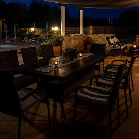 Bozini Dvori- With Pool, Sauna , Jacuzzi And Multifunkcional Sport Court Villa *