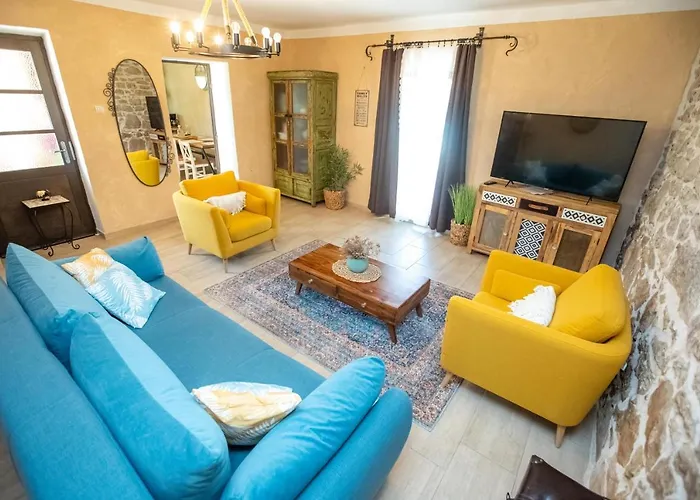 Bozini Dvori- With Pool, Sauna , Jacuzzi And Tennis Court