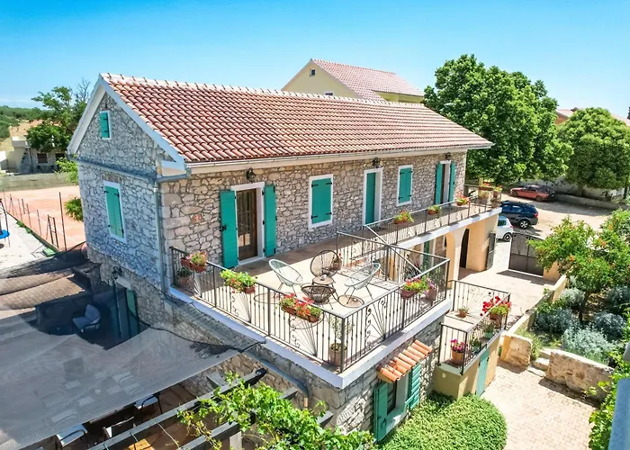 Bozini Dvori- With Pool, Sauna , Jacuzzi And Tennis Court 빌라 *