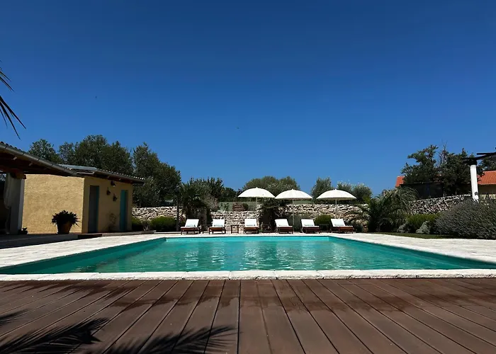 Bozini Dvori- With Pool, Sauna , Jacuzzi And Tennis Court *