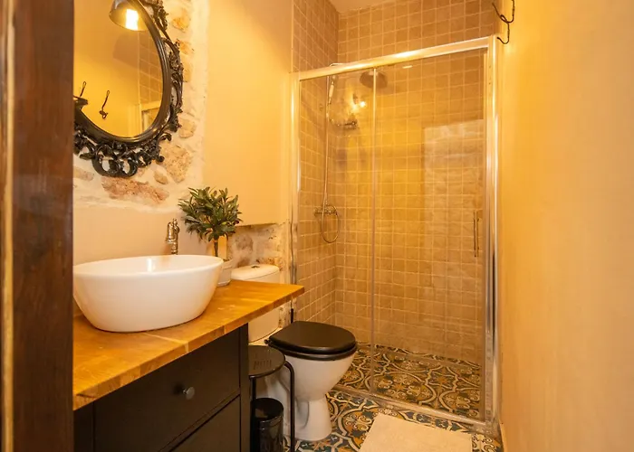 Bozini Dvori- With Pool, Sauna , Jacuzzi And Tennis Court 빌라