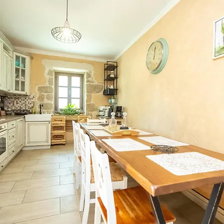 Bozini Dvori- With Pool, Sauna , Jacuzzi And Multifunkcional Sport Court *
