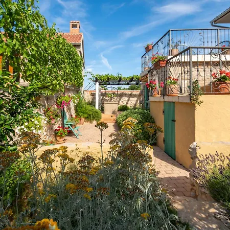 Villa Bozini Dvori- With Pool, Sauna , Jacuzzi And Tennis Court Weißenburg