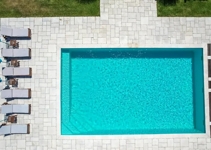 Bozini Dvori- With Pool, Sauna , Jacuzzi And Tennis Court Вилла Биоград-на-Мору